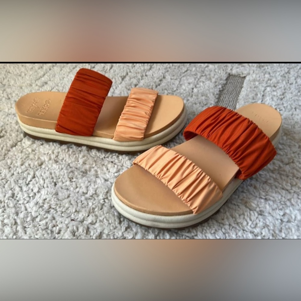 Sorel Women's Sandals in Orange and Tan
